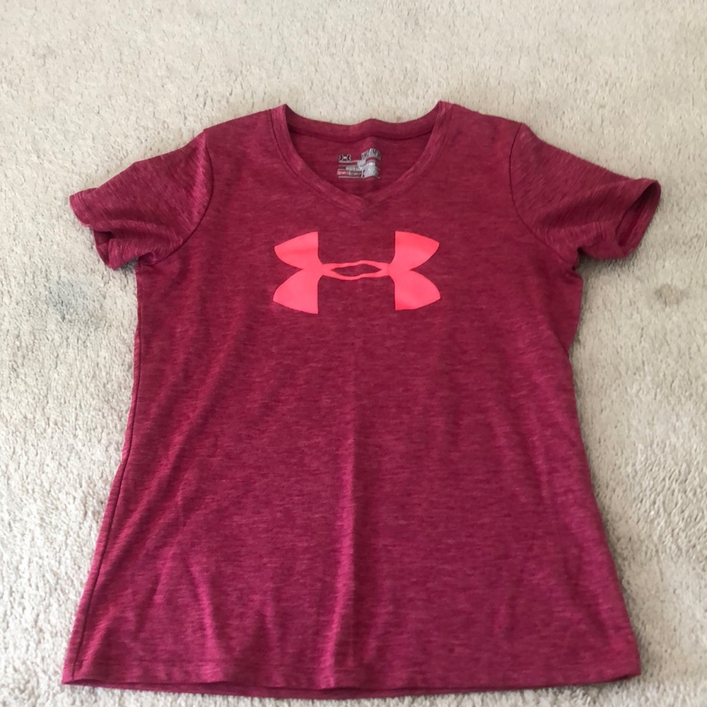 under armour athletic shirt